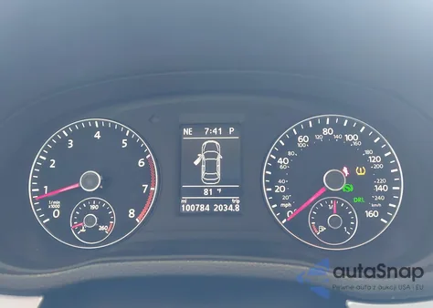 2013 Volkswagen Passat 2.5L Se z USA, uszkodzony, nr VIN 1VWBP7A36DC110896